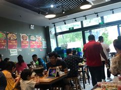 大堂-范贤光鸡公煲(平乐园总店)