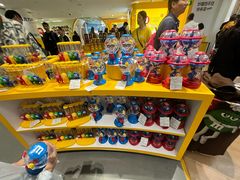 -m豆巧克力世界(上海世茂广场店)