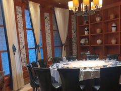 -八府香鸭·啫啫煲(华山路店)