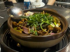 -胡须佬鸡煲四季火锅店(石厦西村直营店)