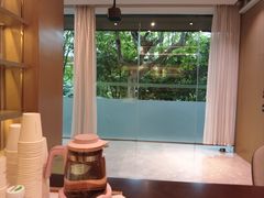 -杭州西湖湖滨银泰亚朵酒店