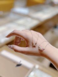 -老凤祥银楼(五角场万达广场店)