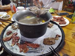 -五指山生态小黄牛(皮皮虾海鲜广场店)