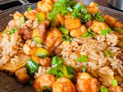 -曼听小寨海鲜烧烤·大连辣炒大王(盖州街店)