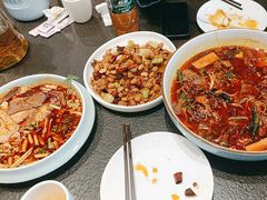 -万重锦·人文川菜馆(骡马市店)