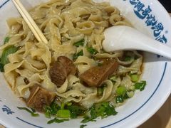 -老周哥旮旯面馆(远大店)