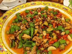 -乡土特色.冷锅鱼.牦牛肉汤锅