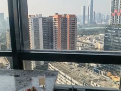 -华强广场酒店-椰香高空自助餐厅