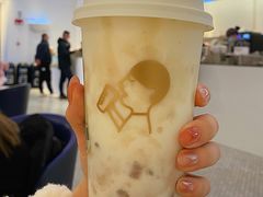 厚牛乳芋泥波波-喜茶(迪士尼小镇DP店)