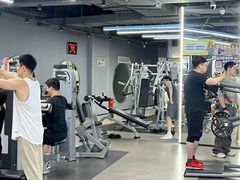 -超鹿运动(五四路恒力城店)