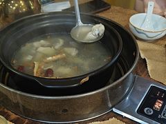-濠轩阁特色生蚝火锅(水湾路店)