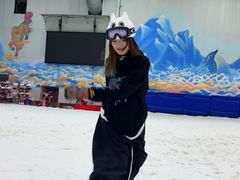 -乔波室内滑雪场