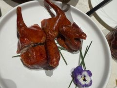 脆皮乳鸽-潮州府·潮菜·砂锅粥(徐家汇店)