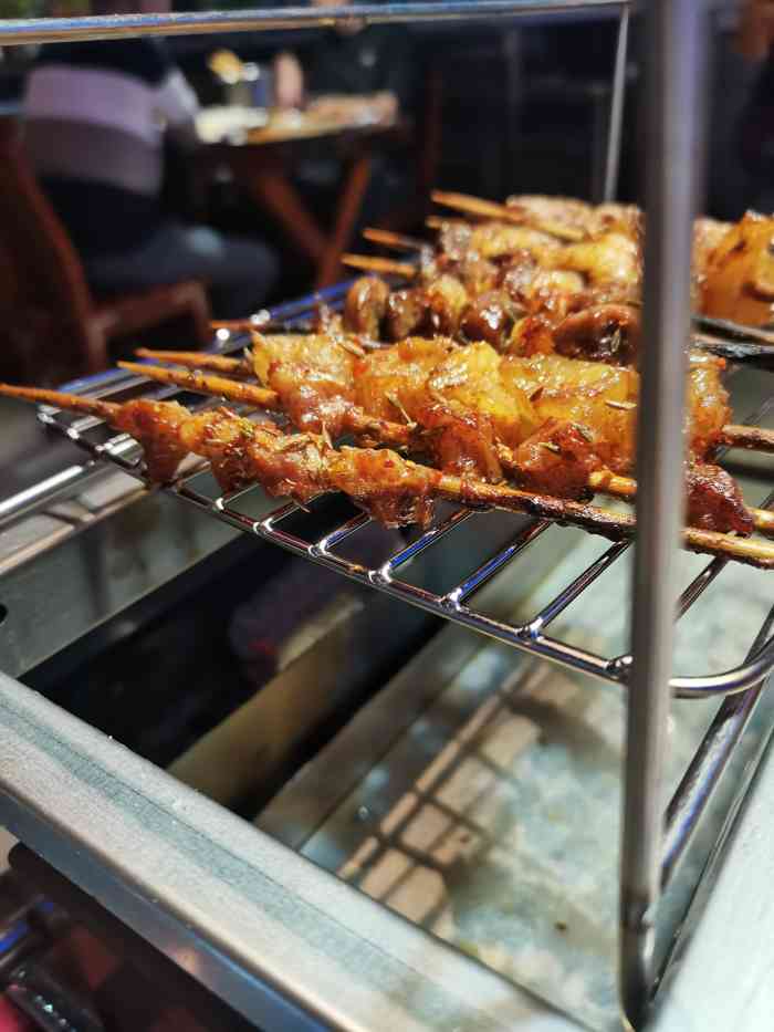 老杨头烧烤(总店)-"吃了好多年,一直是忠实粉!今天又来啦,还.