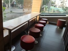 -麦当劳(乳山路店)