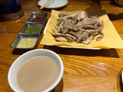 -蒙艾里民族传统菜蒙餐