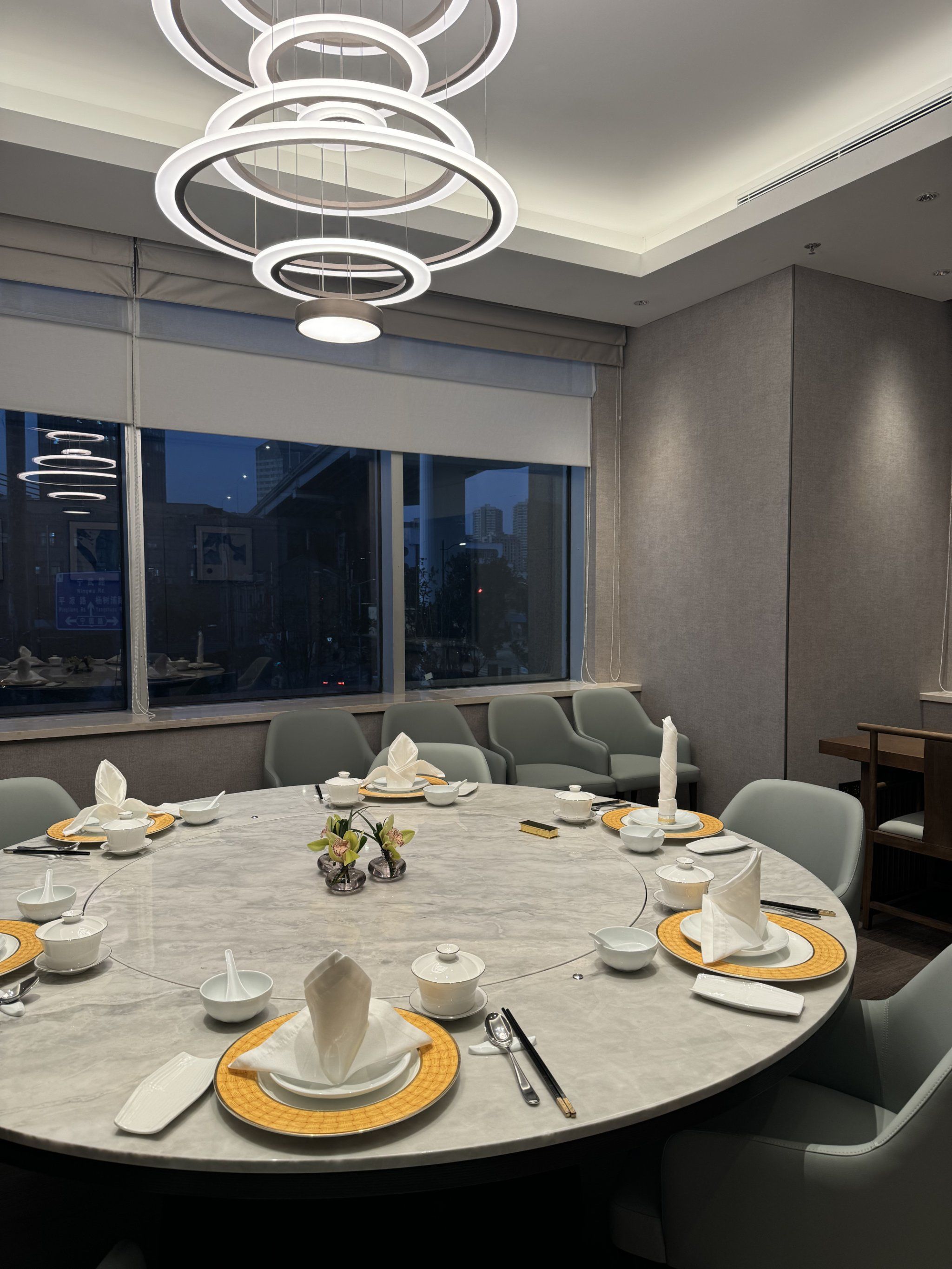 品味生活，从张闻杰饭店开始——聚焦餐饮行业新风尚