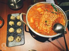 泡菜肥牛部队锅-春熙台韩国料理·章鱼肥牛(西丽店)