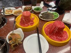 -四囍码头海鲜烧烤自助火锅(外滩南京东路悦荟广场店)