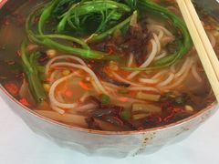-螺堡螺蛳粉(贺州总店)