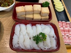 鱼豆腐和魔芋丝很好吃-Suan Suan