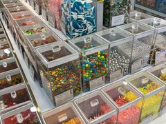 零售区-张秉贵糖果专柜(北京市百货大楼店)
