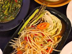 -Huai Khwang Terrace