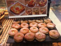 -巴黎贝甜(大宁国际商业广场店)