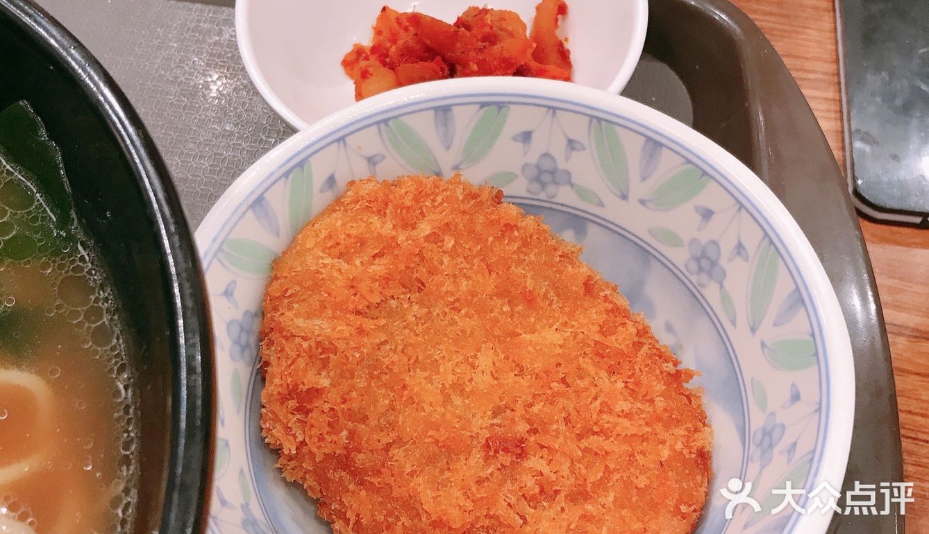 不是很推荐他们家还是吃猪排饭和牛肉饭比较好