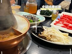 -楼外楼大刀肉传统火锅居(博学路店)