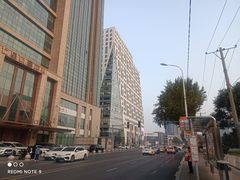 -奥体中心(地铁站)