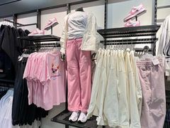-百年港湾奥特莱斯(香炉礁店)