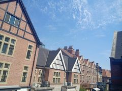 -钟书阁(松江泰晤士小镇店)