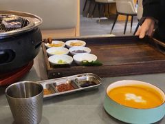 -围炉肉舍•炭烤活鳗•丹东海鲜烤肉(步行街店)