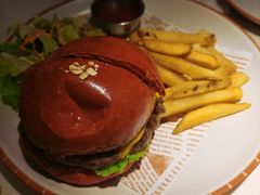 瀑布芝士牛肉汉堡-阿妮叶李(光谷世界城店)