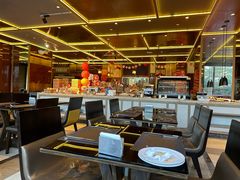-大中华希尔顿酒店-念自助餐·嗨啤·小龙虾