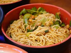 -爆炸头阿姨小四川正宗川味小吃(无任何分店)