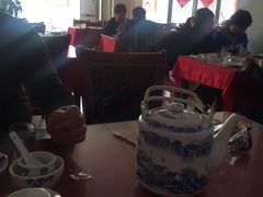 -溢心园香河肉饼总店