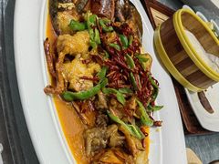 -浦東饭店(育才街怀特国际商城店)