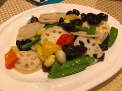 -巴扎美食·新疆菜·西域歌舞表演餐厅(新疆大厦店)