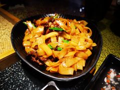干炒牛河-潮十三潮汕砂锅粥(高新四路大都荟店)