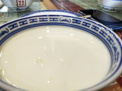 -赵记传承特色牛奶甜品(泉城广场店)