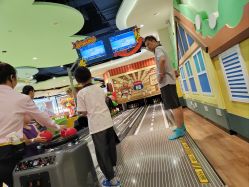 -MELAND CLUB亲子乐园•派对(虹桥万象城店)