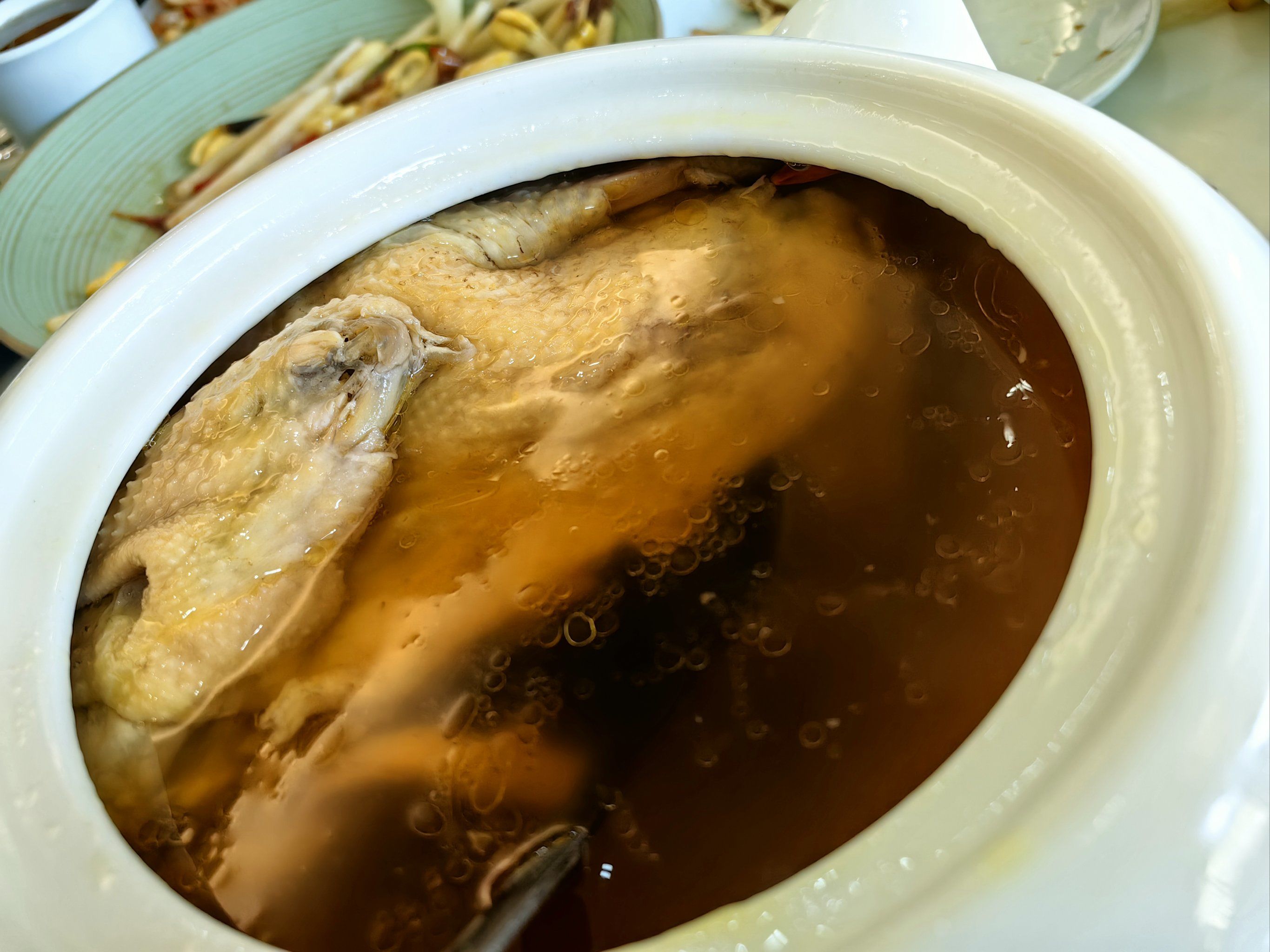 炖鸡来住酒店本想随便吃个午饭,但是菜品