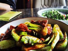 菜梗炒猪肝-菲乐餐厅(三十年经营·湖滨路店)