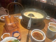 -乔街深夜食堂·小龙虾·高压锅生蚝(杭州总店)