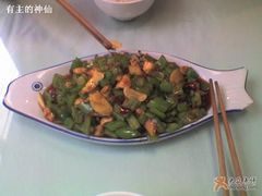 辣子鸡丁-红屋川菜(大学南路店)