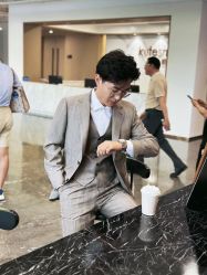 -红领RED COLLAR西装定制体验中心