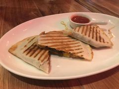 -玛格萝妮(汇智国际商业中心店)