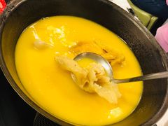 -鲜入围煮花胶鸡海鲜火锅